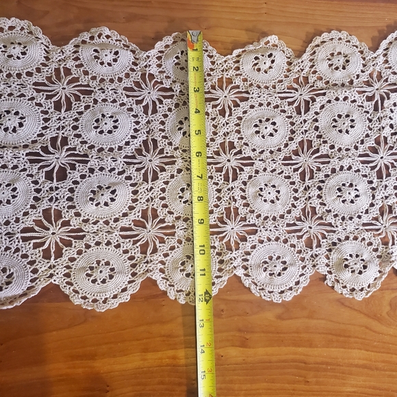 Long Rectangular Crocheted Doily - Picture 7 of 7